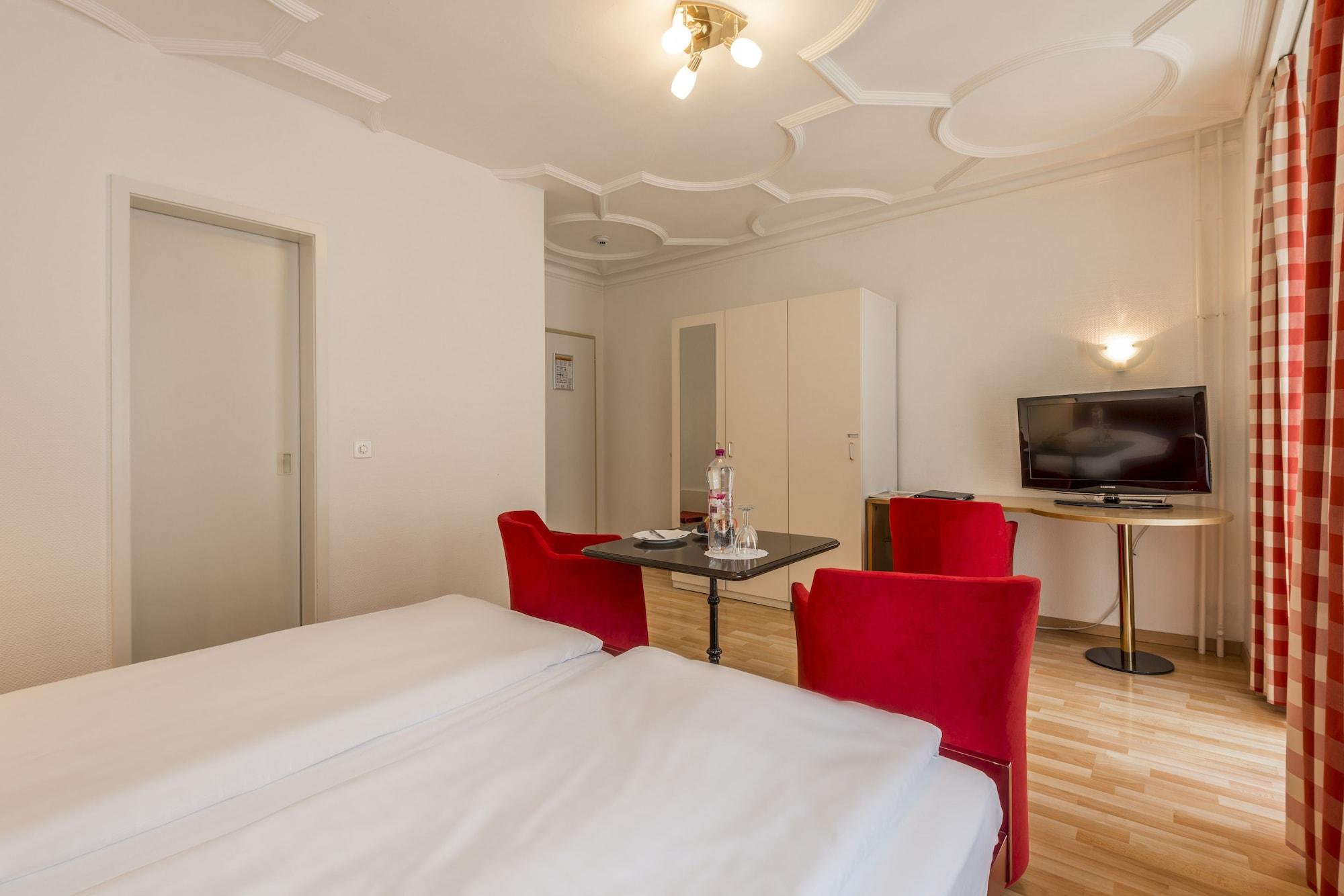 Alpina Hotel